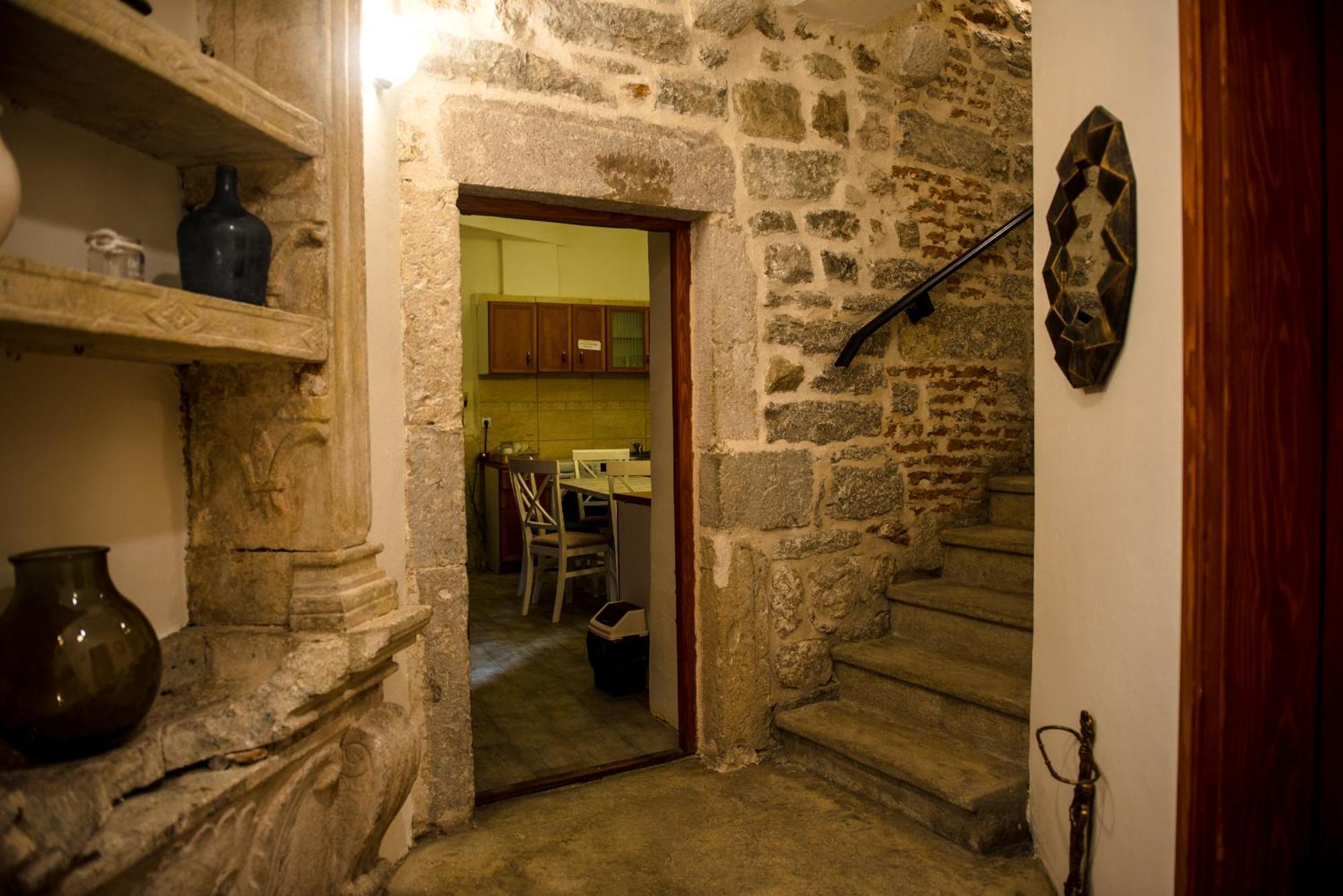 Antika Guesthouse Котор Экстерьер фото