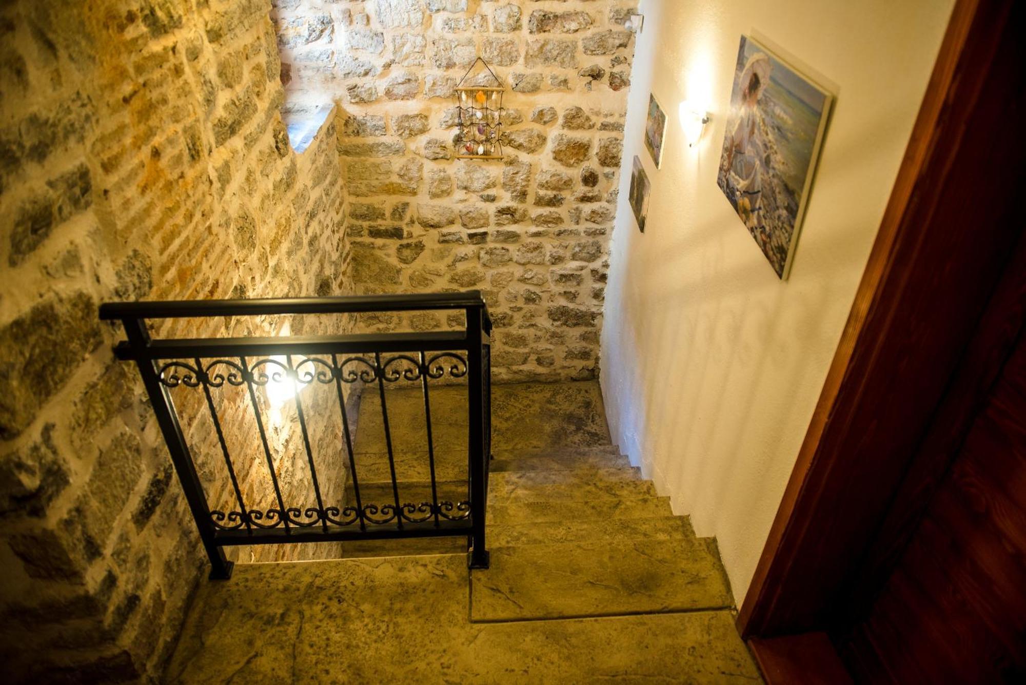 Antika Guesthouse Котор Экстерьер фото