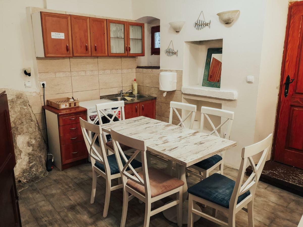 Antika Guesthouse Котор Экстерьер фото